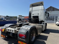 ZELJ895_2980290 vehicle image