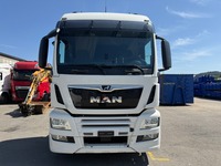 ZELJ895_2980290 vehicle image