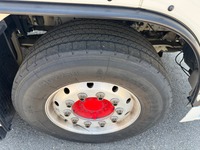ZELJ895_2980290 vehicle image