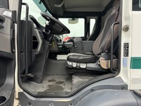 AGRO3463_2827162 vehicle image