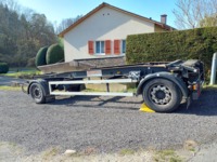 FLUR7309_2840867 vehicle image