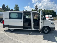 BARR136_2926471 vehicle image