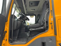 AGRO3463_2879156 vehicle image