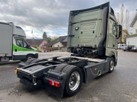 PREI272_2424192 vehicle image