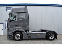 TOC1273_2940406 vehicle image