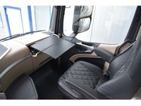 TOC1273_2940406 vehicle image