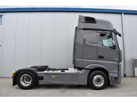 TOC1273_2940406 vehicle image