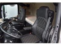 TOC1273_2940406 vehicle image