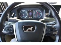 BFS260_2713386 vehicle image