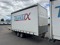 STUD177_2939340 vehicle image