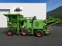 MERC9702_2868138 vehicle image