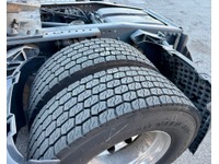 MISU2375_2926456 vehicle image