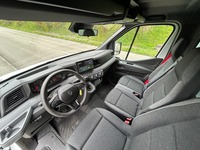 WIND191_2803278 vehicle image