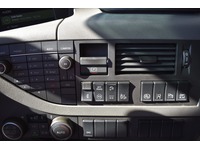 TOC1273_3047871 vehicle image