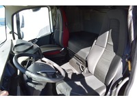 TOC1273_3047871 vehicle image