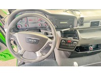 TAMZ4659_2688931 vehicle image