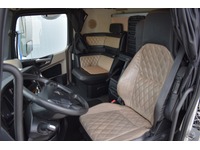 TOC1273_3013984 vehicle image