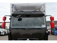 DOLD2821_3020183 vehicle image