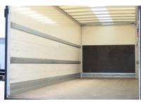 DOLD2821_3020183 vehicle image