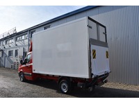 TOC1273_2821080 vehicle image