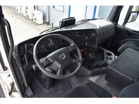 TOC1273_3028076 vehicle image