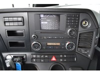 TOC1273_3028076 vehicle image