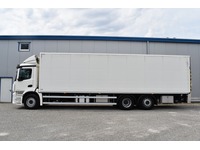 TOC1273_3028076 vehicle image