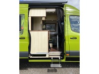 TART5813_2892240 vehicle image