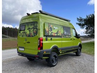 TART5813_2892240 vehicle image