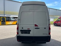 THOM6454_2986617 vehicle image