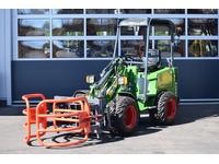 BISC10471_2932545 vehicle image