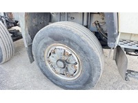 TAMZ4659_2916146 vehicle image