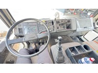 TAMZ4659_2916146 vehicle image