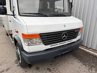 MAN126_2762896 vehicle image