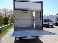 GEHR175_2904961 vehicle image