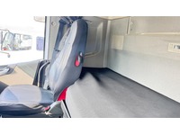 TAMZ4659_2841898 vehicle image