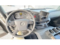 TAMZ4659_2704636 vehicle image