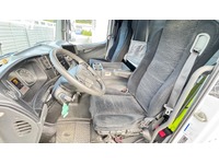 TAMZ4659_2704636 vehicle image