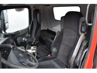 TOC1273_2767733 vehicle image