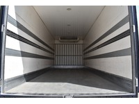 TOC1273_2692940 vehicle image