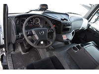 TOC1273_2692940 vehicle image