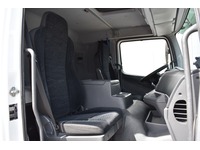 TOC1273_2692940 vehicle image