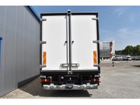 TOC1273_2692940 vehicle image