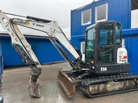 MERC9702_2667176 vehicle image
