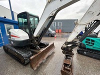 MERC9702_2667176 vehicle image