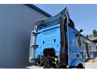 TOC1273_2957924 vehicle image