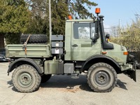 MACH3788_2858176 vehicle image