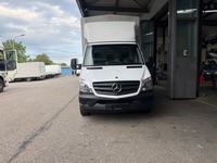 NAEF243_2997403 vehicle image