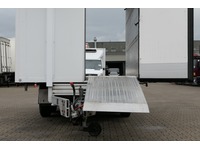 DOLD2821_2710350 vehicle image