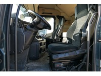 DOLD2821_2830854 vehicle image